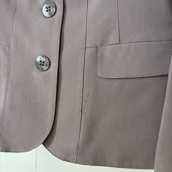 🎉4/30$🎉 San Francisco Taupe Fitted Blazer - Size 5 - Picture 2 of 5